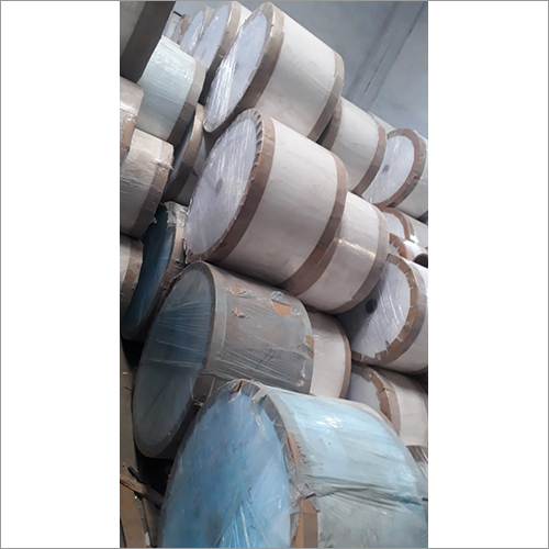 Jumbo Paper Roll - Wood Pulp Material | High Capacity for Efficient Use, Ideal for Various Applications in Printing and Wrapping