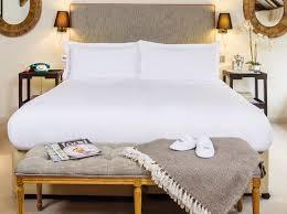 होटल की चादर