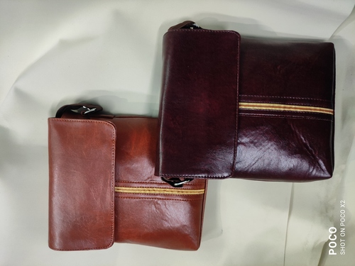 SLING BAG