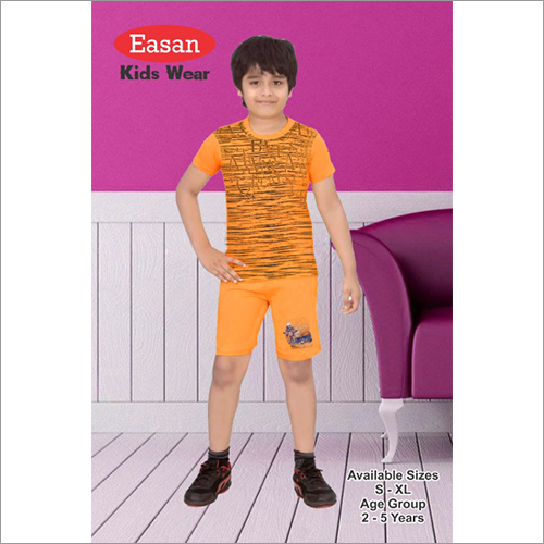 लड़कों के फैंसी टी-शर्ट्स