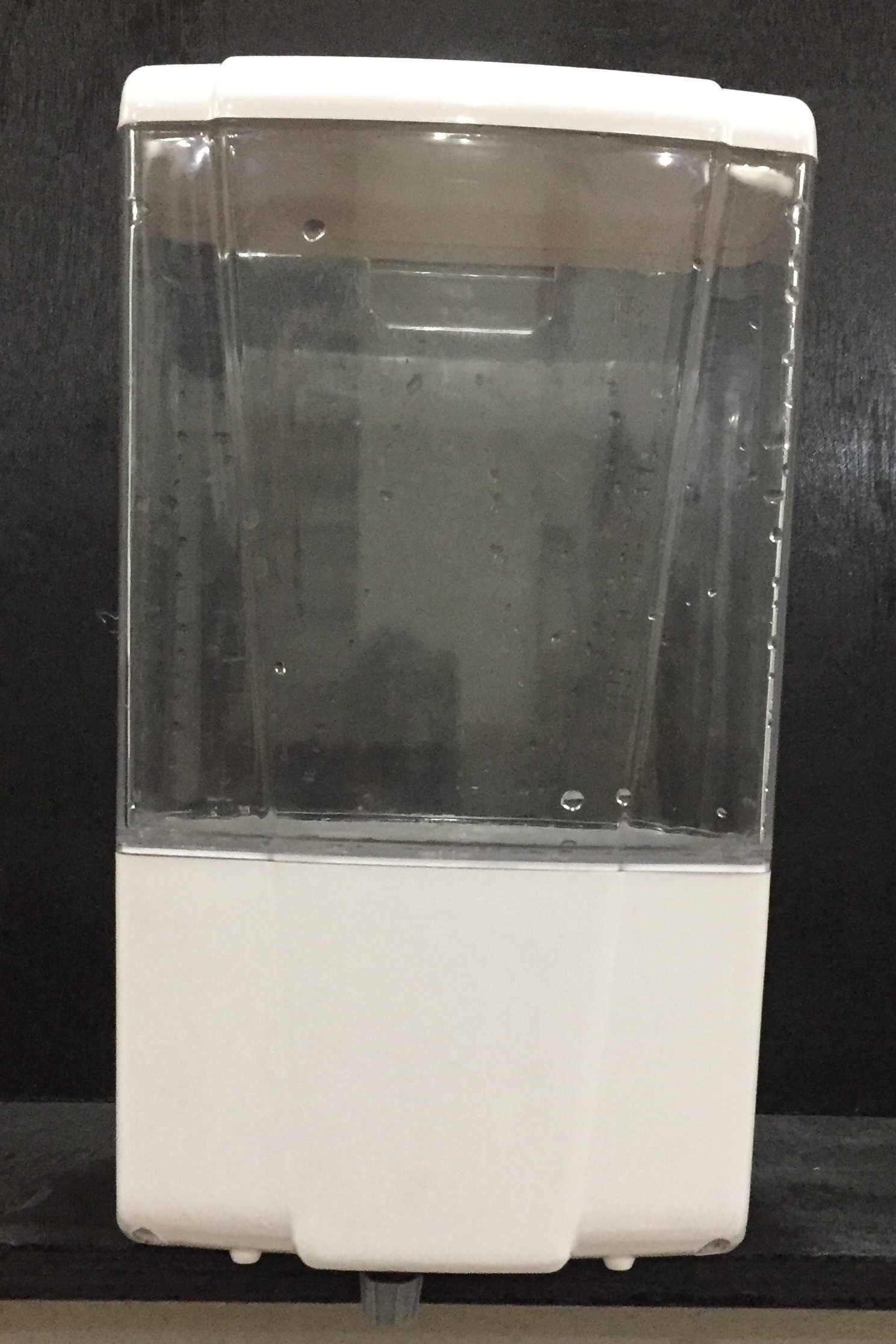 Automatic Sanitizer Spray Dispenser 1.8 L With Sensor Cavity Quantity: Single