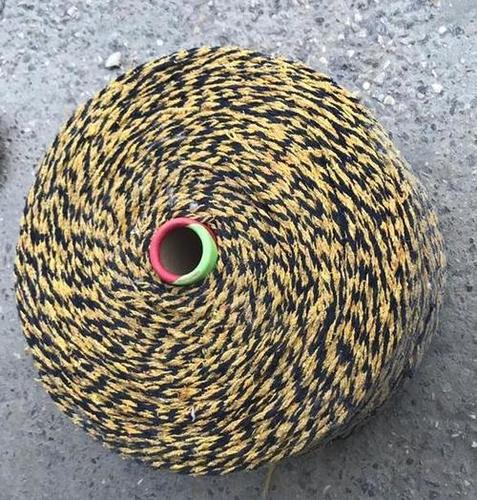 पुनर्नवीनीकरण पीला काला मोप यार्न
