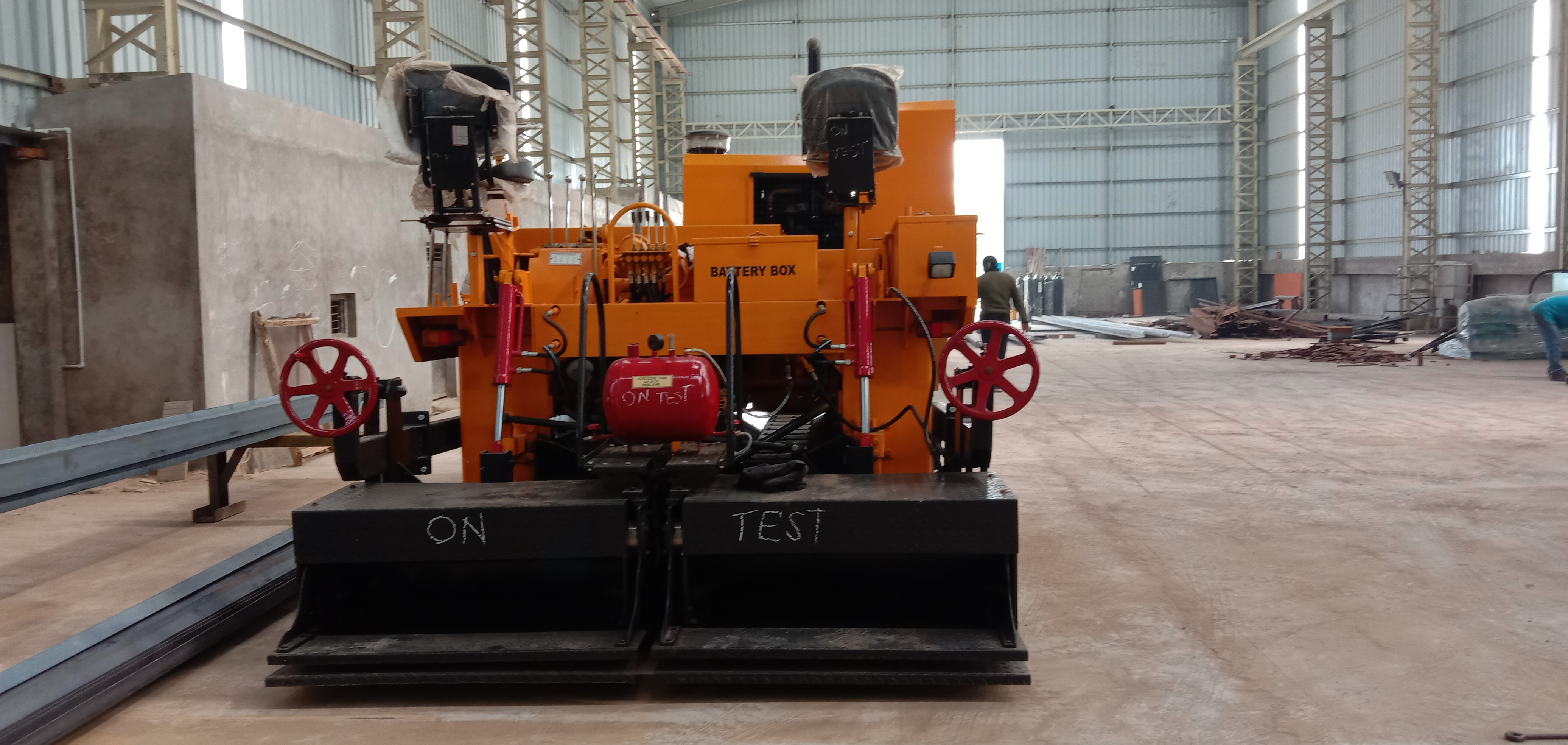 Paver Finisher - Metal, 4.0kw Output Power, 380v Input Voltage | Compact Design, Digital Display, Durable Build, Easy Installation, High Power, Precise Control, Reliable Operation