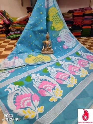 स्काई ब्लू। जामदानी साड़ी