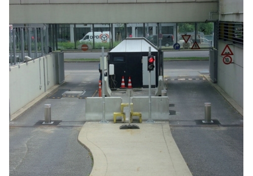 Crash Type Bollards - Color: Black