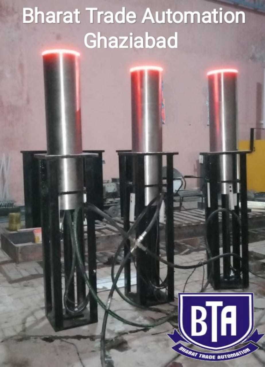 Crash Type Bollards - Color: Black
