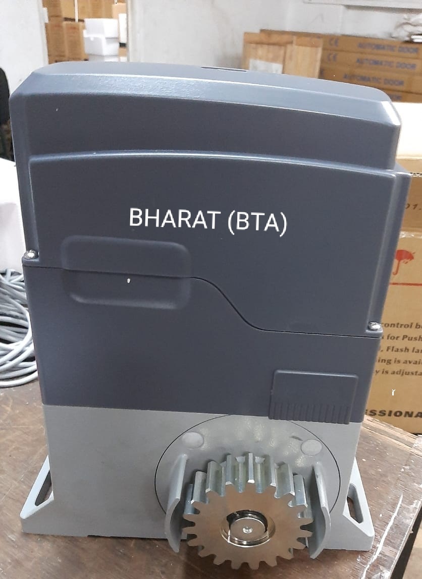 White And Black Electric Sliding Gates Motor