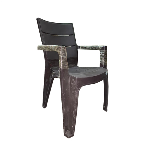 आर्म चेयर के साथ प्लास्टिक