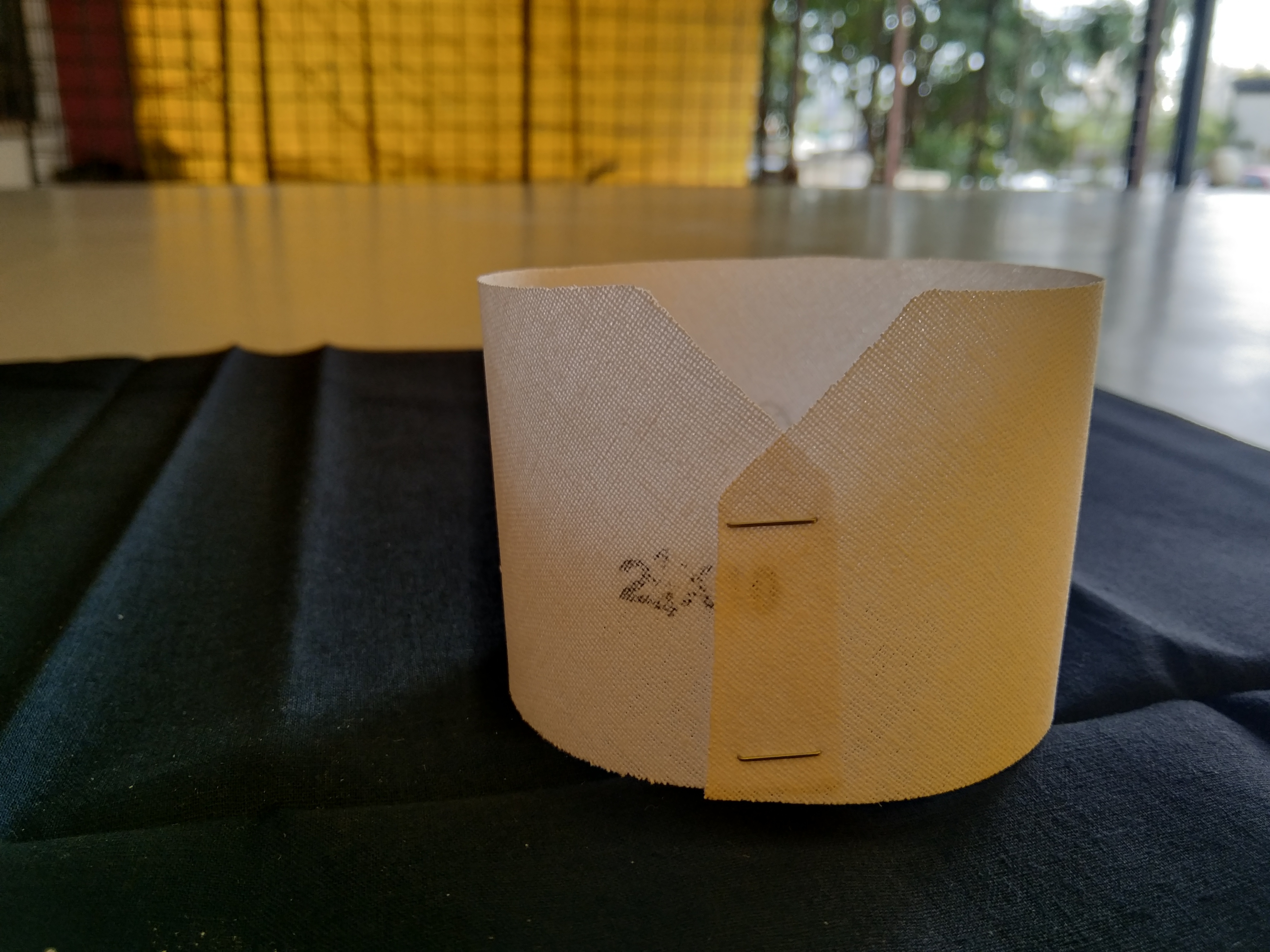 White/black Round Edge & Rectangle Cuffs