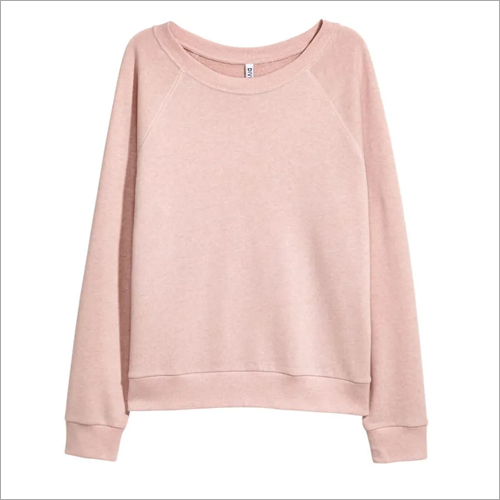 महिलाओं ने इस्तेमाल किया सादा स्वेटर