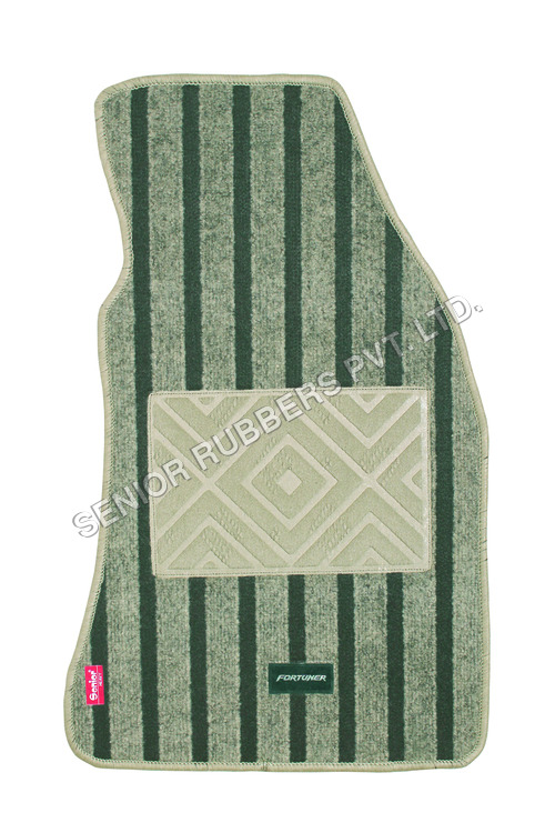 Toyota Fortuner Floor Mats - Back Material: Rubber Tpr