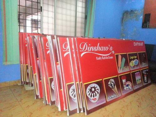 आयरन फ्रेम के साथ फ्लेक्स