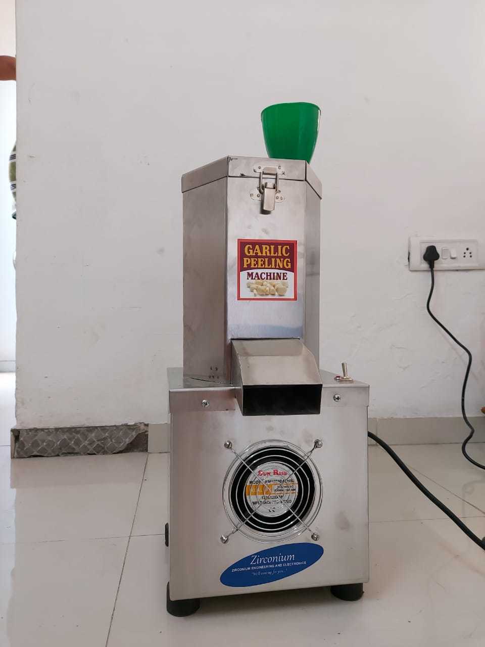 Semi Automatic Small Dry Garlic Peeling Machine Table Top