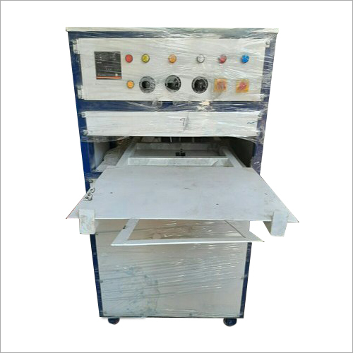 Industrial Scrubber Packing Machine - Metal, 3.5x2.5x2.2 Feet , Silver Color, 2000 Capacity, PLC Control, Automatic Heavy Duty, Electric Drive