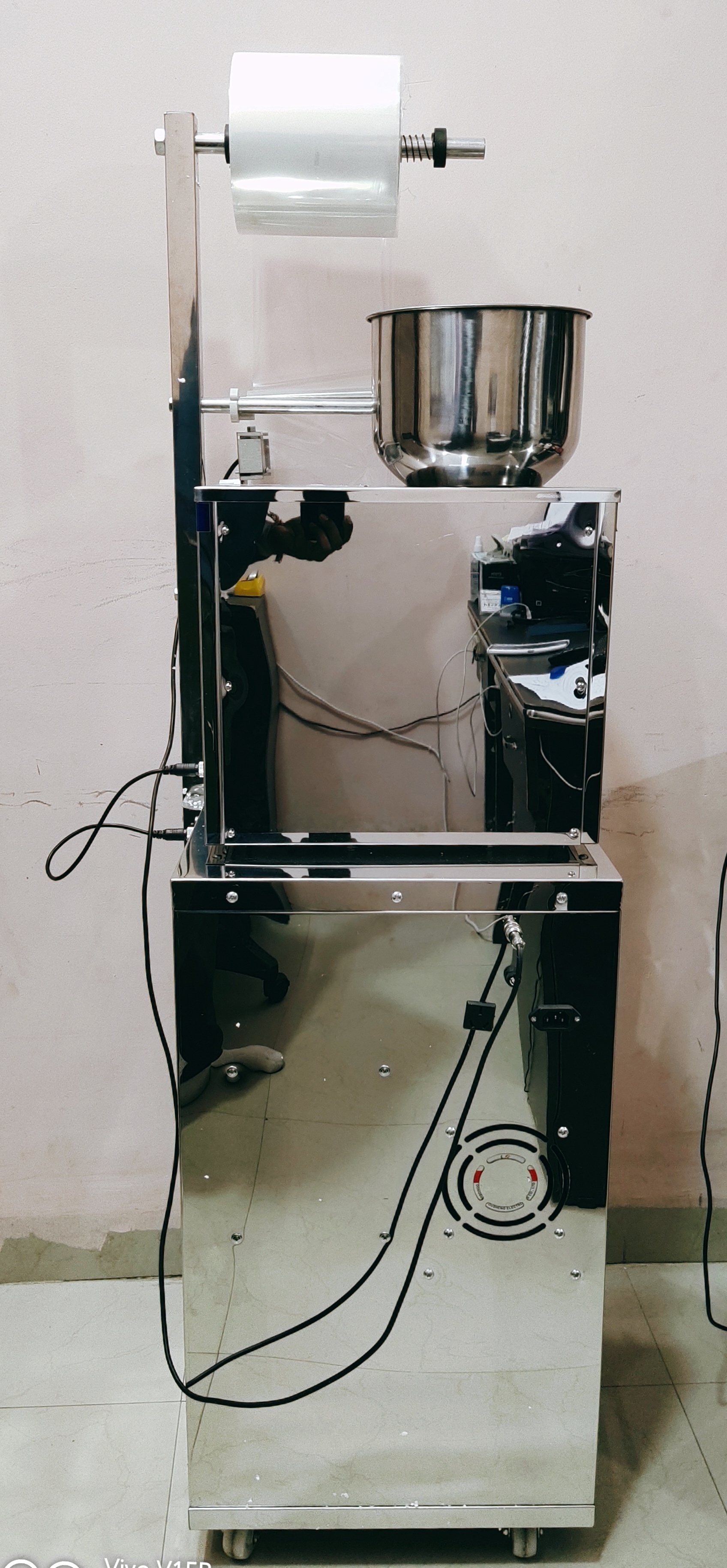 Automatic Pouch Packing Machine - Capacity: 8-15 Bag Depend On Material Pcs/min