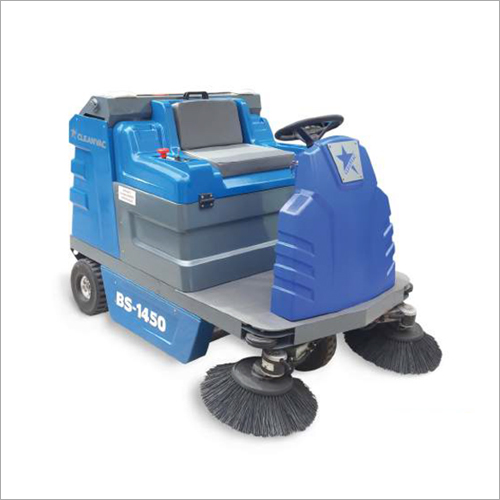 Commercial Ride On Hard Floor Scrubber And Dryer Capacity: 240 Liter/Day