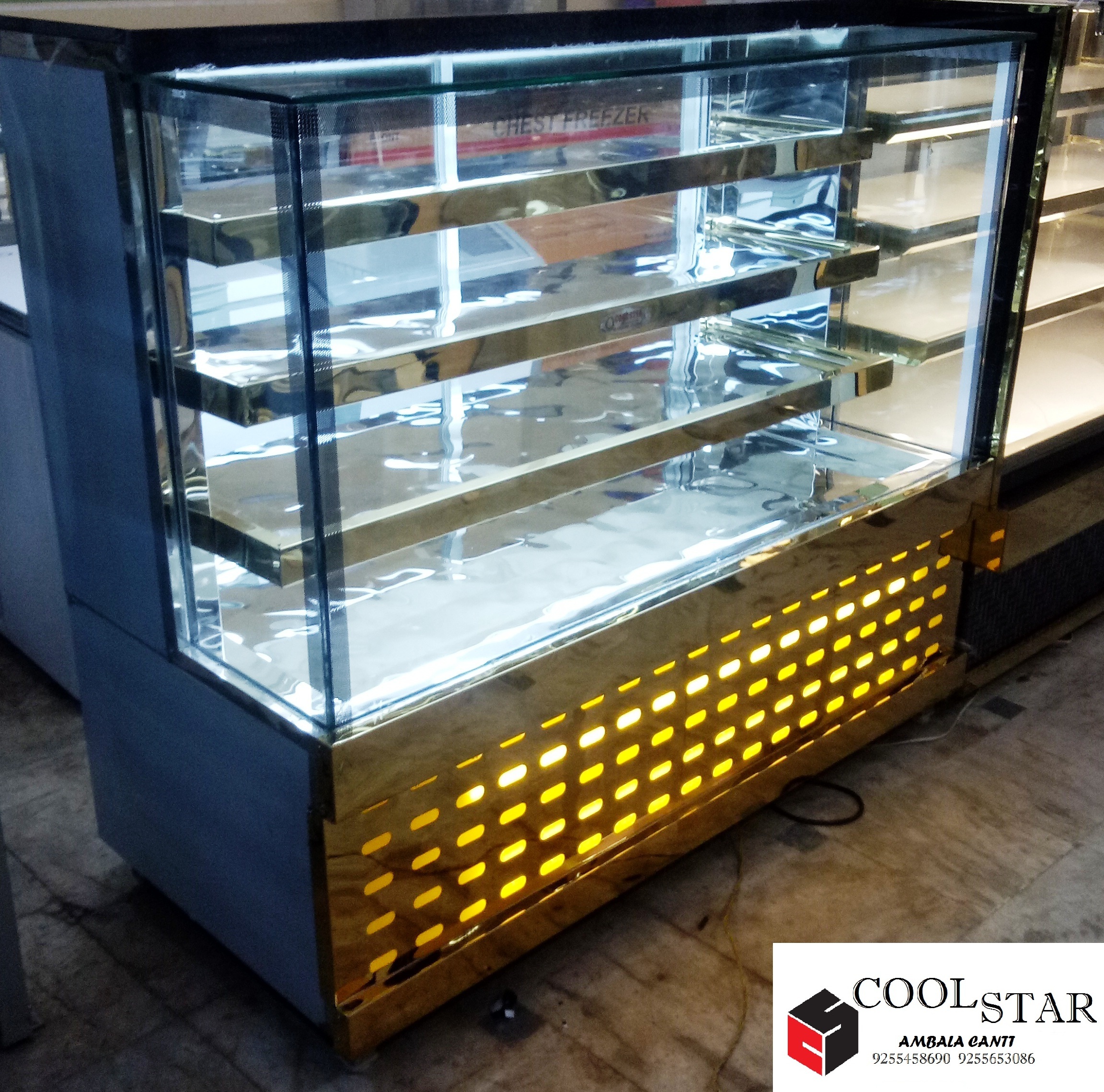 Sweet Display Counter