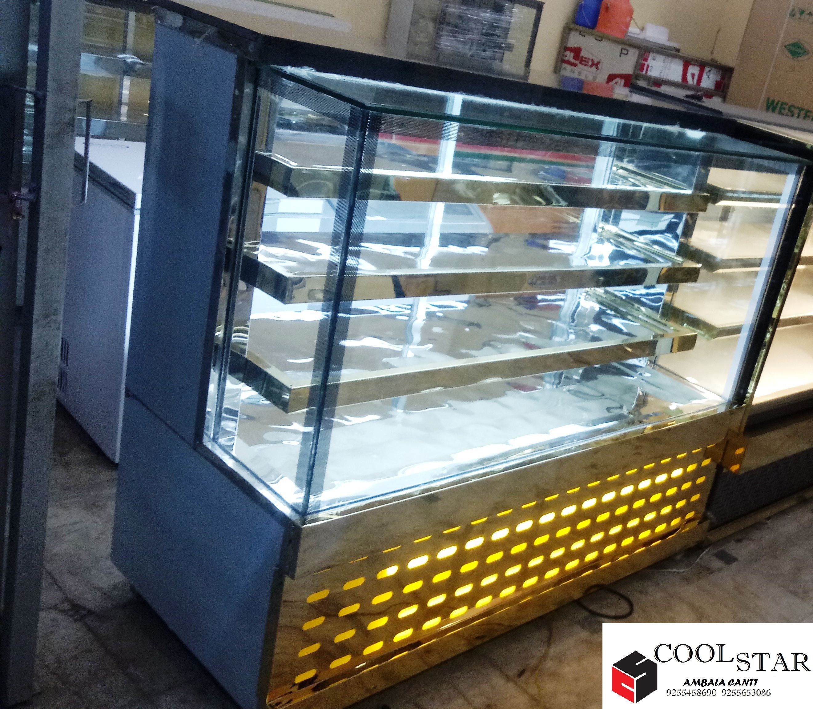 Sweet Display Counter