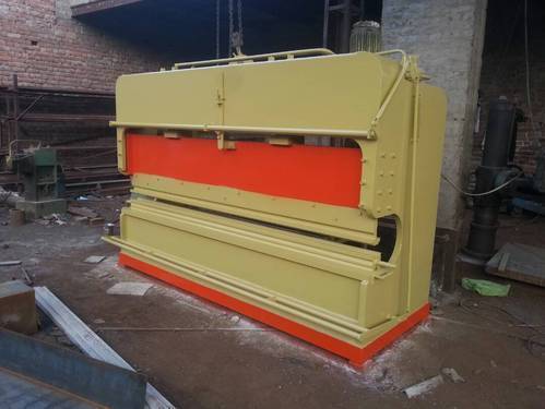C Type Hydraulic Sheet Bending Machine - High Speed Control, Motorized Unit With Control Valve | Versatile For Cutting And Bending Metal Shapes