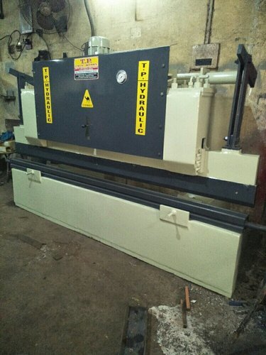 Press Brake Bending Machine - High-quality Fabricated Design For Bending Harder Sheets & Plates | Superb Bending Efficiency, Exact Metal Conformance
