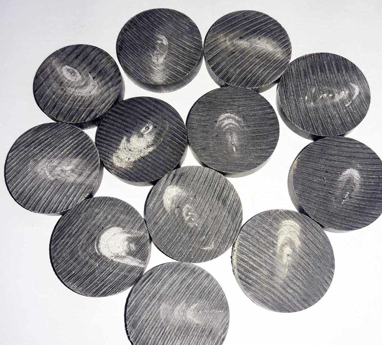 Multicolored Horn Natural Color Round Button