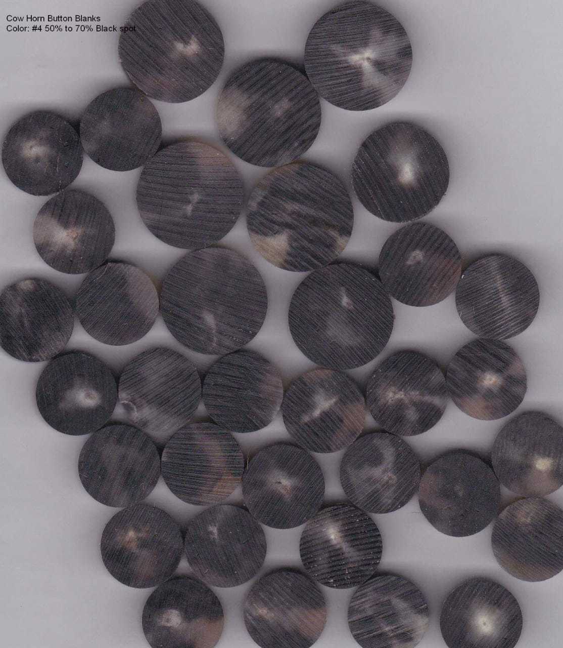 Multicolored Horn Natural Color Round Button