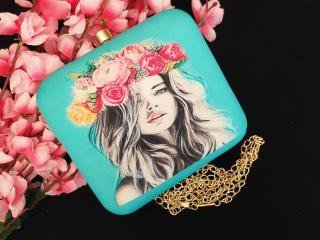 Ladies Clutch - Color: Red