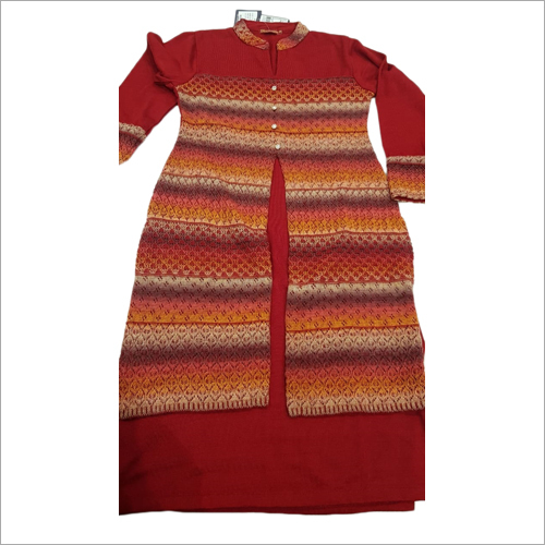 मल्टीकलर लेडीज़ वूलन सूट