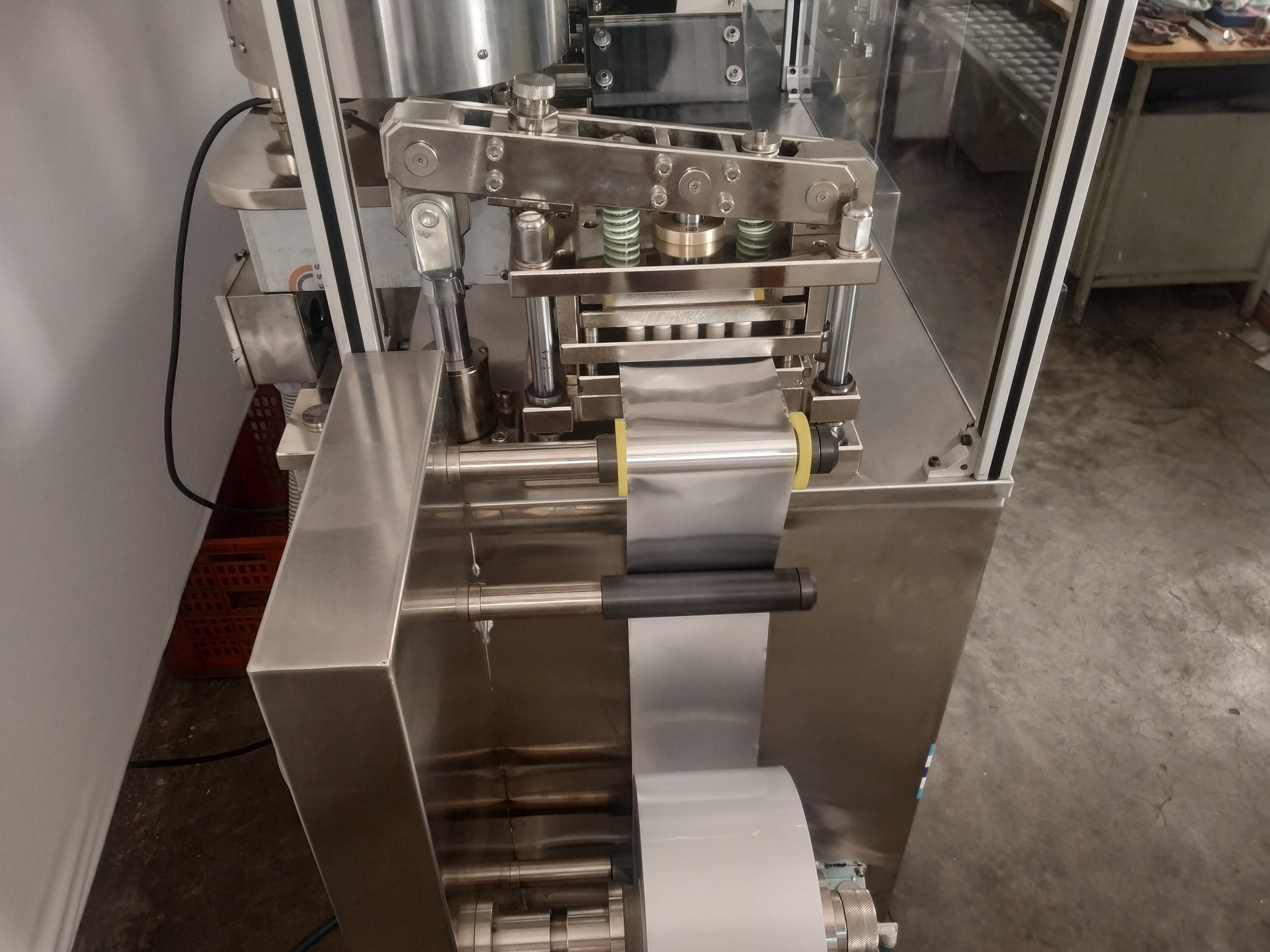 Alu Blister Packing Machine Capacity: 190000 To 2325000 Tablets Capsules Per Shift Kg/day