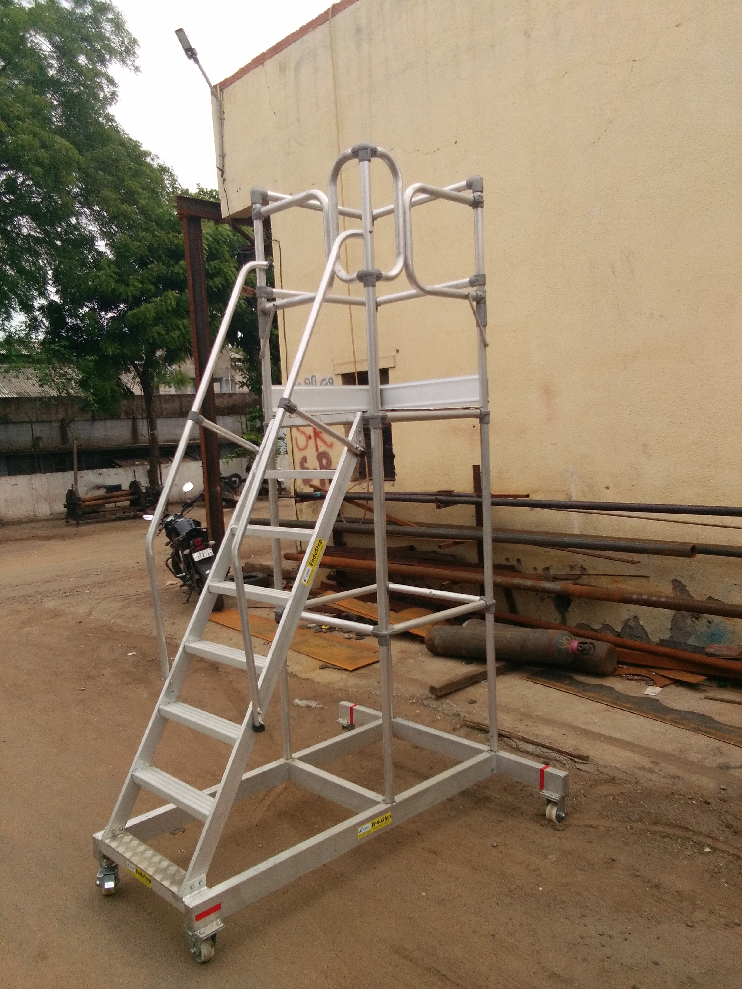 Latest Industrial Ladder