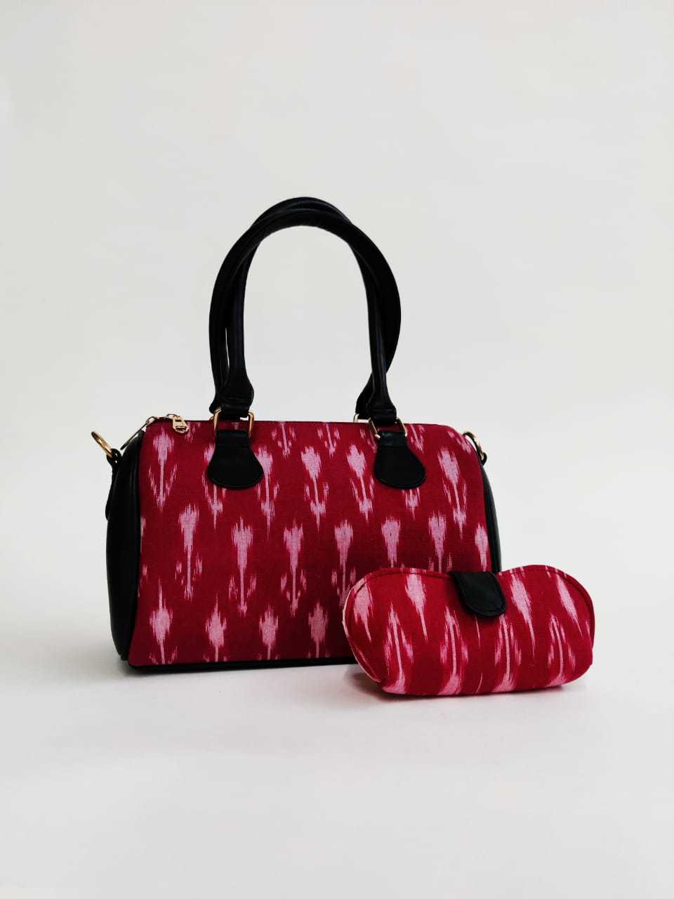 Ladies Duffle Bags With Cases