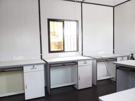 Akash Cabin - Durable Prefabricated Container Office, 15-year Lifespan, Ideal For Builders And Contractors