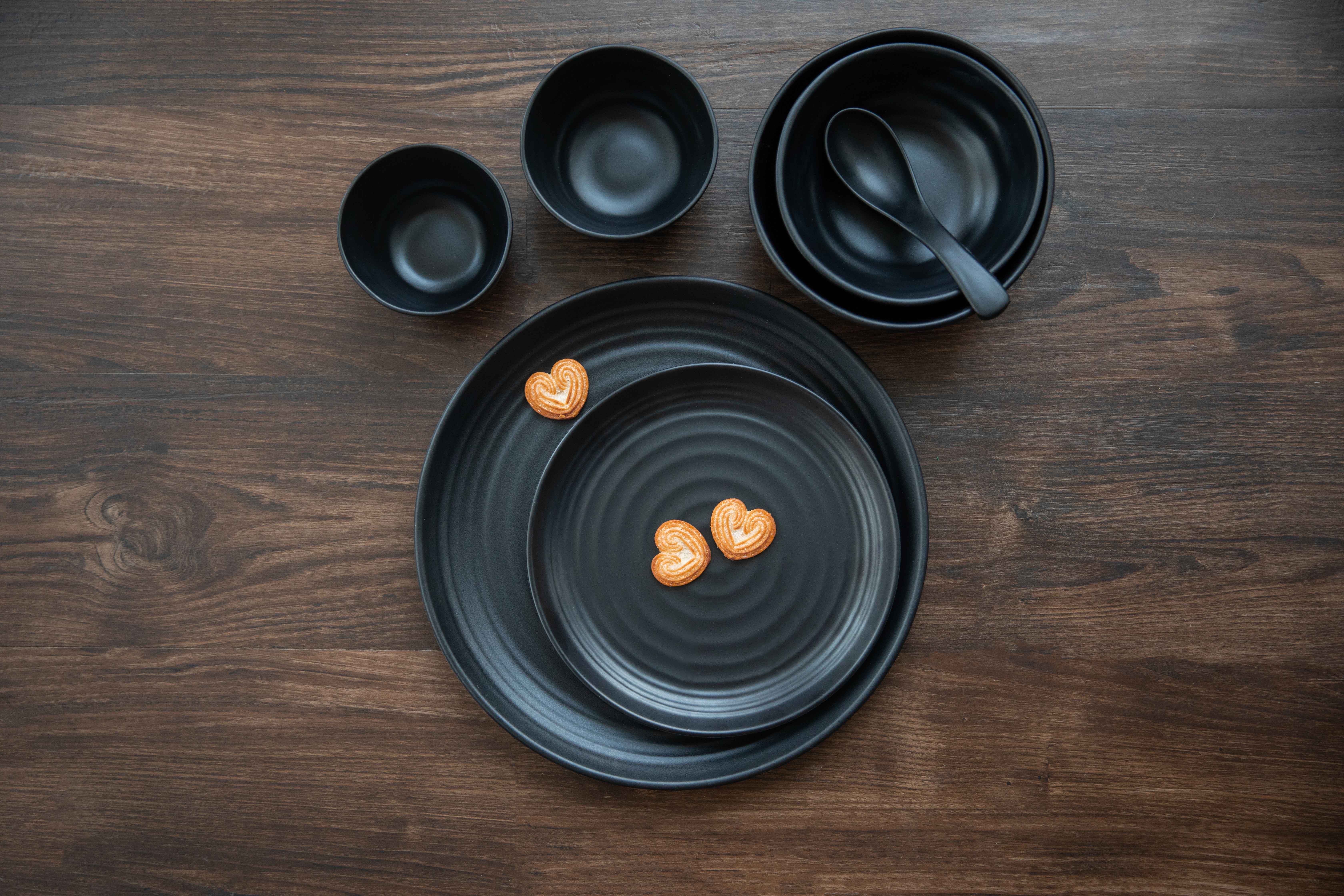 11 Inch Melamine Mat Finish Plate - Food Grade Reusable Dinnerware | Unique Color Combination, Break And Chip Resistant, Lightweight Design, Elegant Look