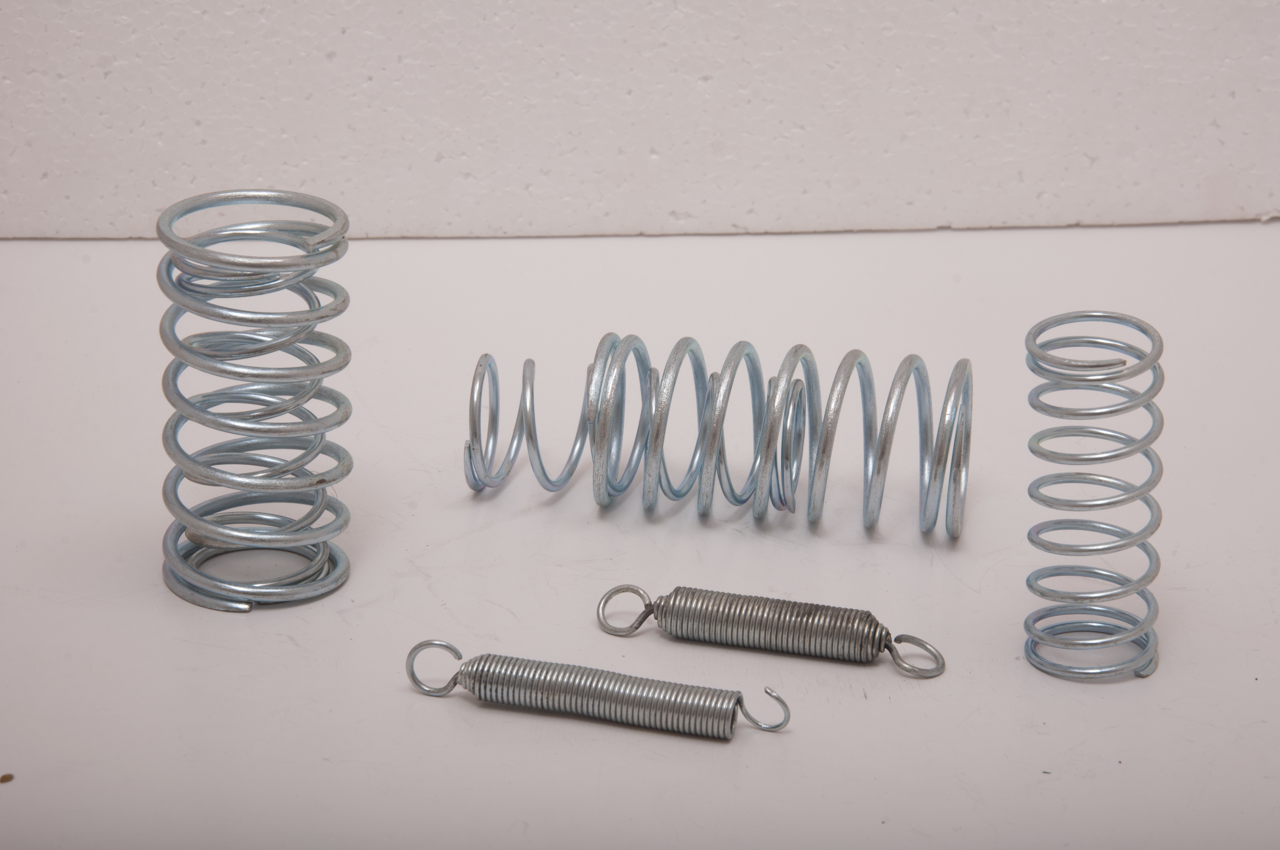 Oil Engine Spring - Stainless Steel, 25-125mm Height & Length, 22mm Diameter | Compression Load, Spiral Coil Style, Polished Finish