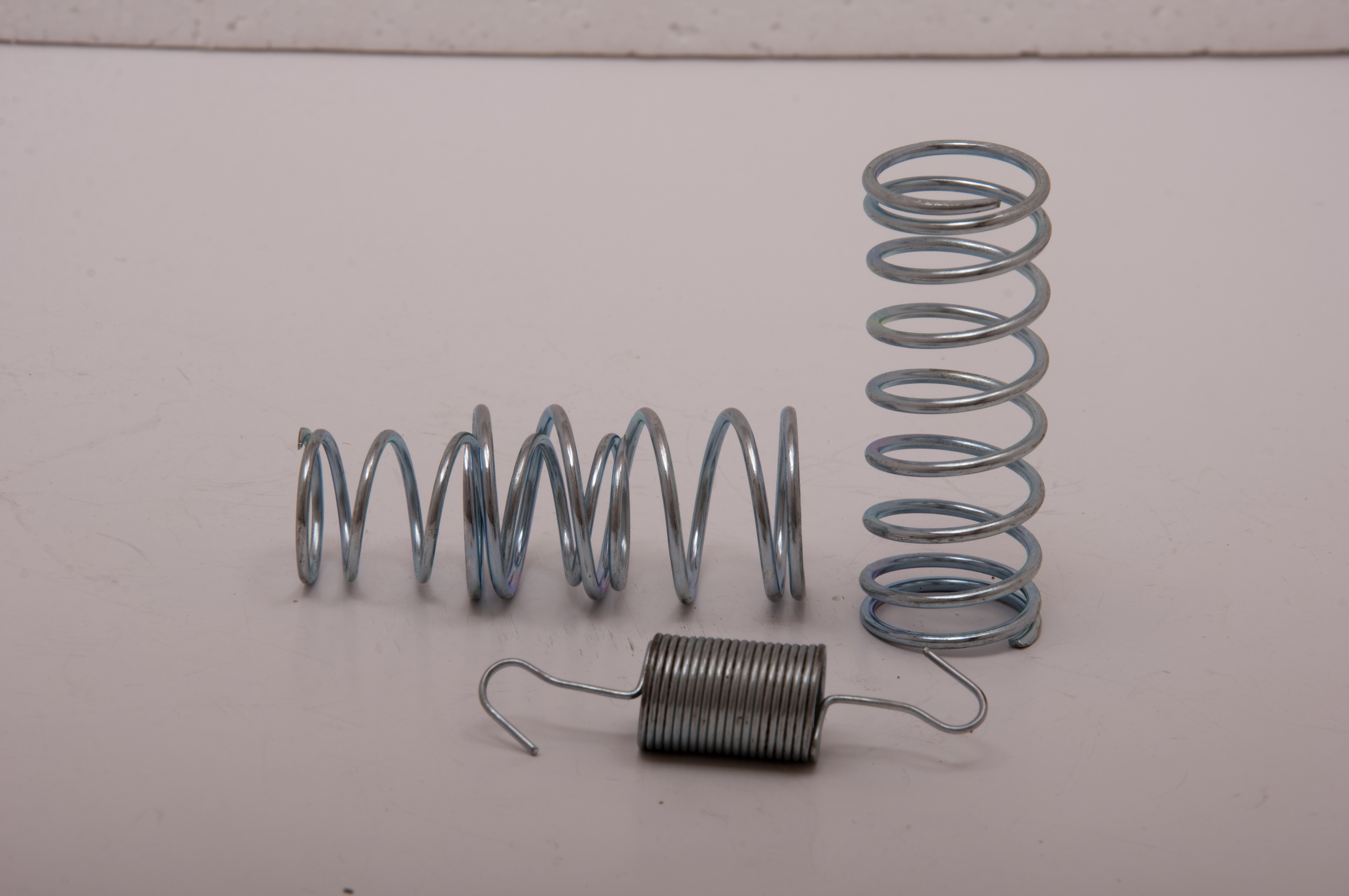 Oil Engine Spring - Stainless Steel, 25-125mm Height & Length, 22mm Diameter | Compression Load, Spiral Coil Style, Polished Finish