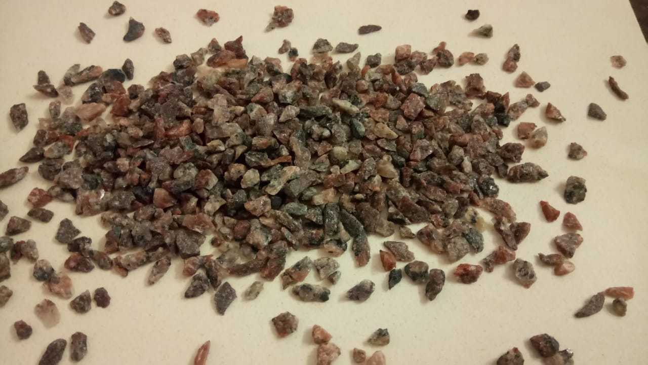 Yellow Red And Pink Natural Color Crushed Granite Aggregate Stone Chips