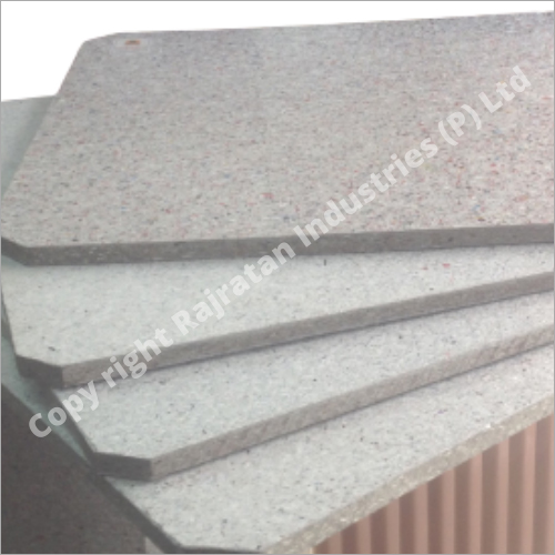 Fly Ash Bricks Pallets - Plastic Aluminum Composite, Custom Size Available, White Color, Load Capacity Of 1000 Kg, 2-way Entry Type