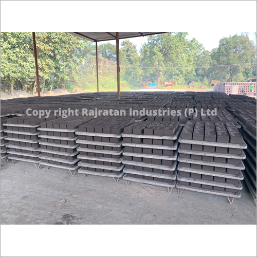 सीमेंट ब्लॉक पैलेट्स