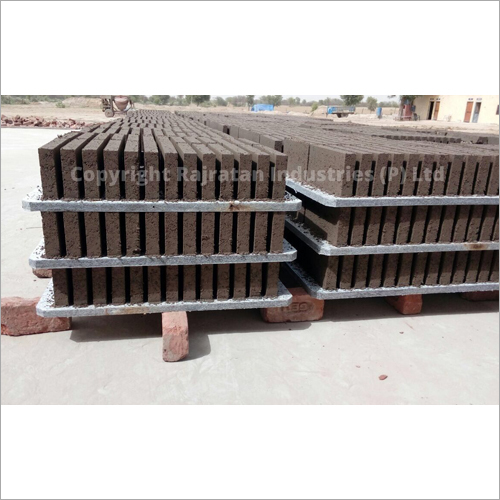 Pac Fly Ash Brick Pallets - Plastic Aluminum Composite, Custom Size Available, Mix Marble Color, 2-way Entry, 4-way Forklift, 1000 Kg Load Capacity
