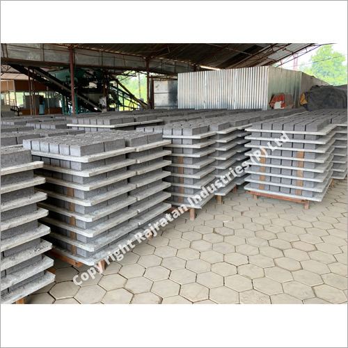 Pac Fly Ash Brick Pallets - Plastic Aluminum Composite, Custom Size Available, Mix Marble Color, 2-way Entry, 4-way Forklift, 1000 Kg Load Capacity