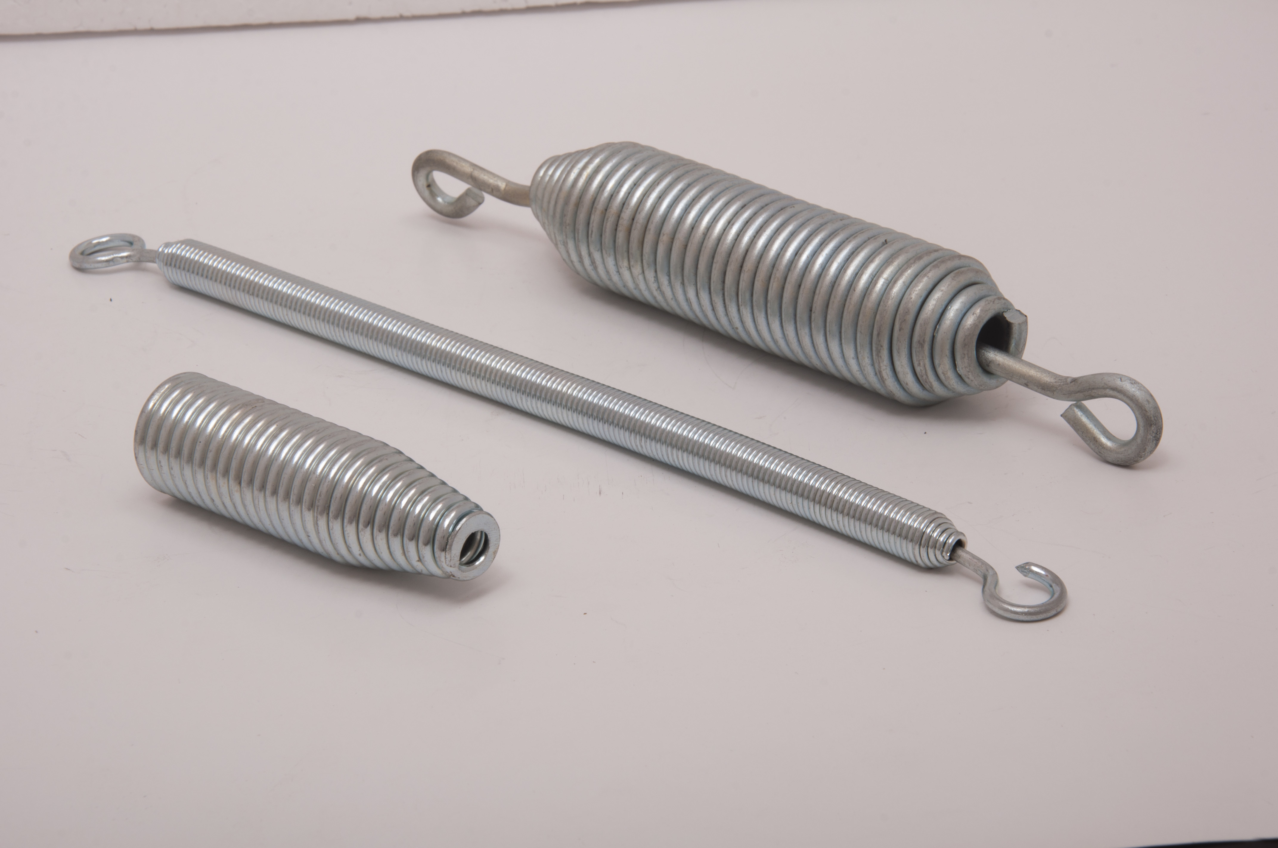 Conical Extension Tension Spring - Stainless Steel, Length 350mm, Diameter 45mm | Features Custom Color, Polished Finish, Load Type Extension, Versatile Usage In Industrial Applications, Suitable For Machines And Devices