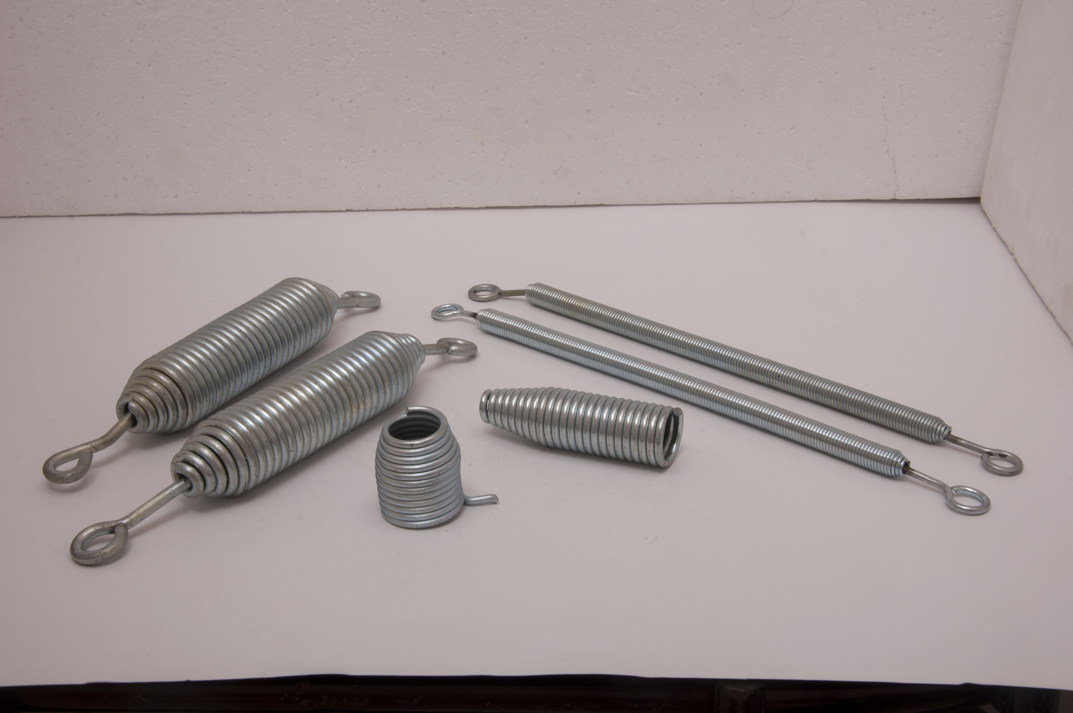 Conical Extension Tension Spring - Stainless Steel, Length 350mm, Diameter 45mm | Features Custom Color, Polished Finish, Load Type Extension, Versatile Usage In Industrial Applications, Suitable For Machines And Devices