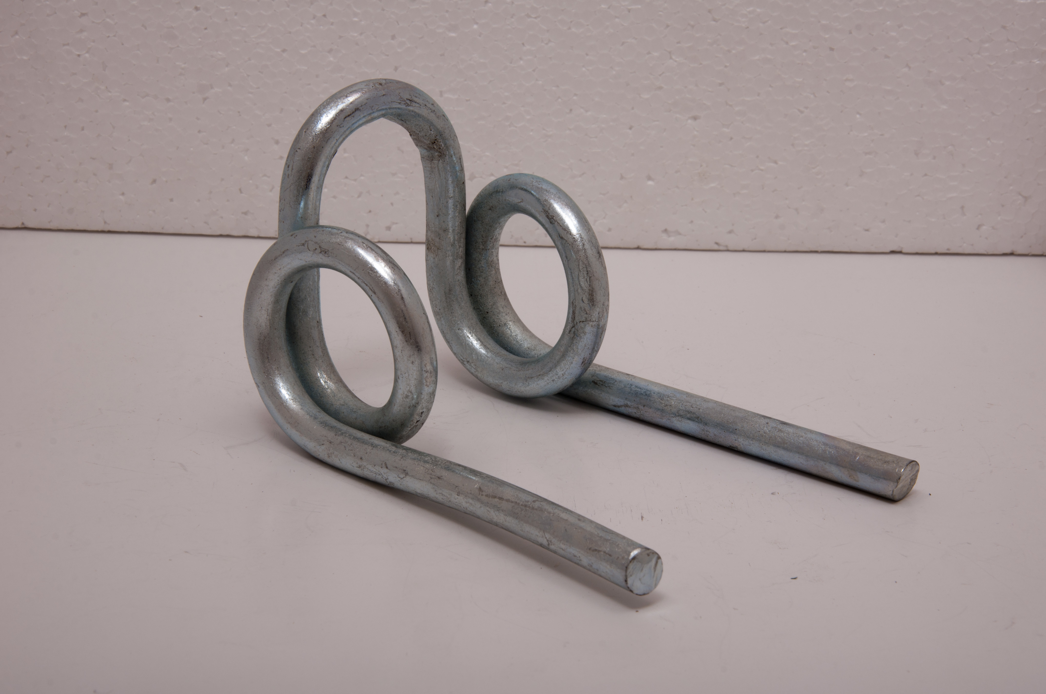 Double Torsion Or Constant Force Spring - Stainless Steel, Spiral Shape, Diameter 28mm, Length 10-1000mm, Elongation At Break 10%, Surface Finish Polished, Suitable For Industrial Applications