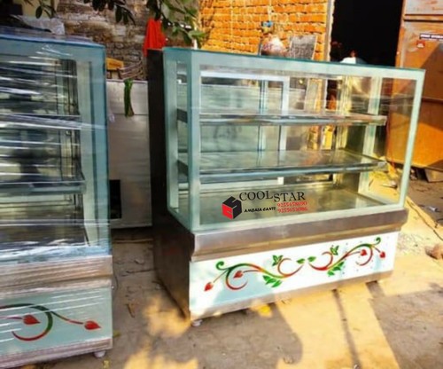 Sweet Display Counter