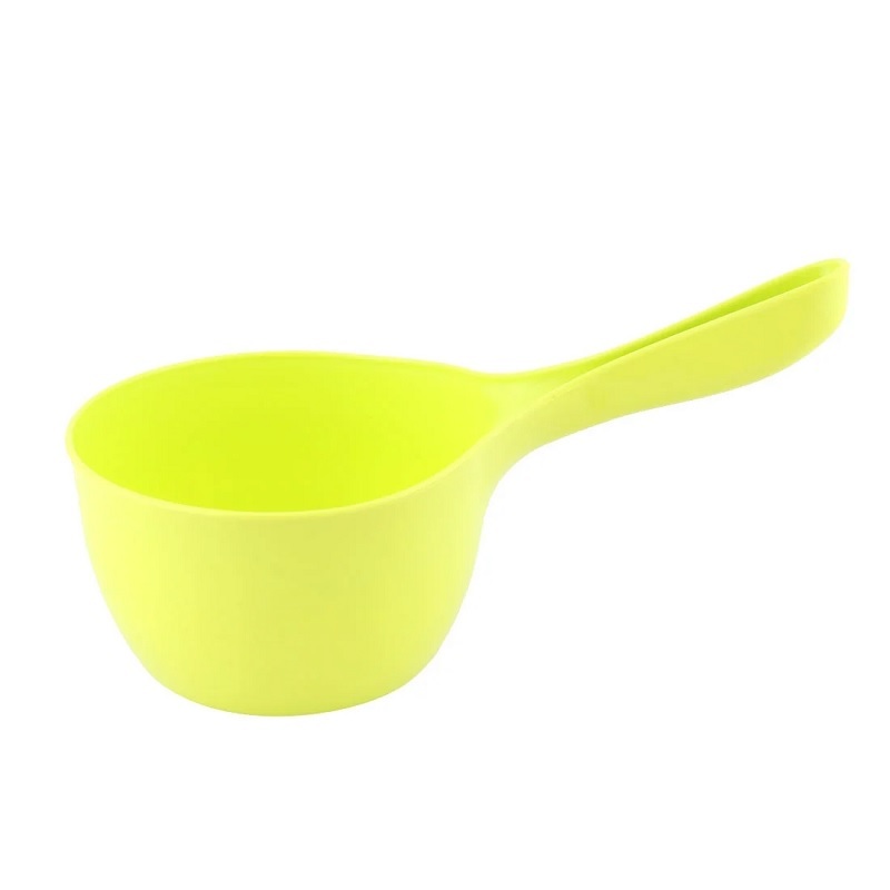Round Head Pouring Ladle Scoop - Plastic Material, 26 X 14.8 X 8 Cm Dimensions, Random Shade, Ideal For Kitchen Usage