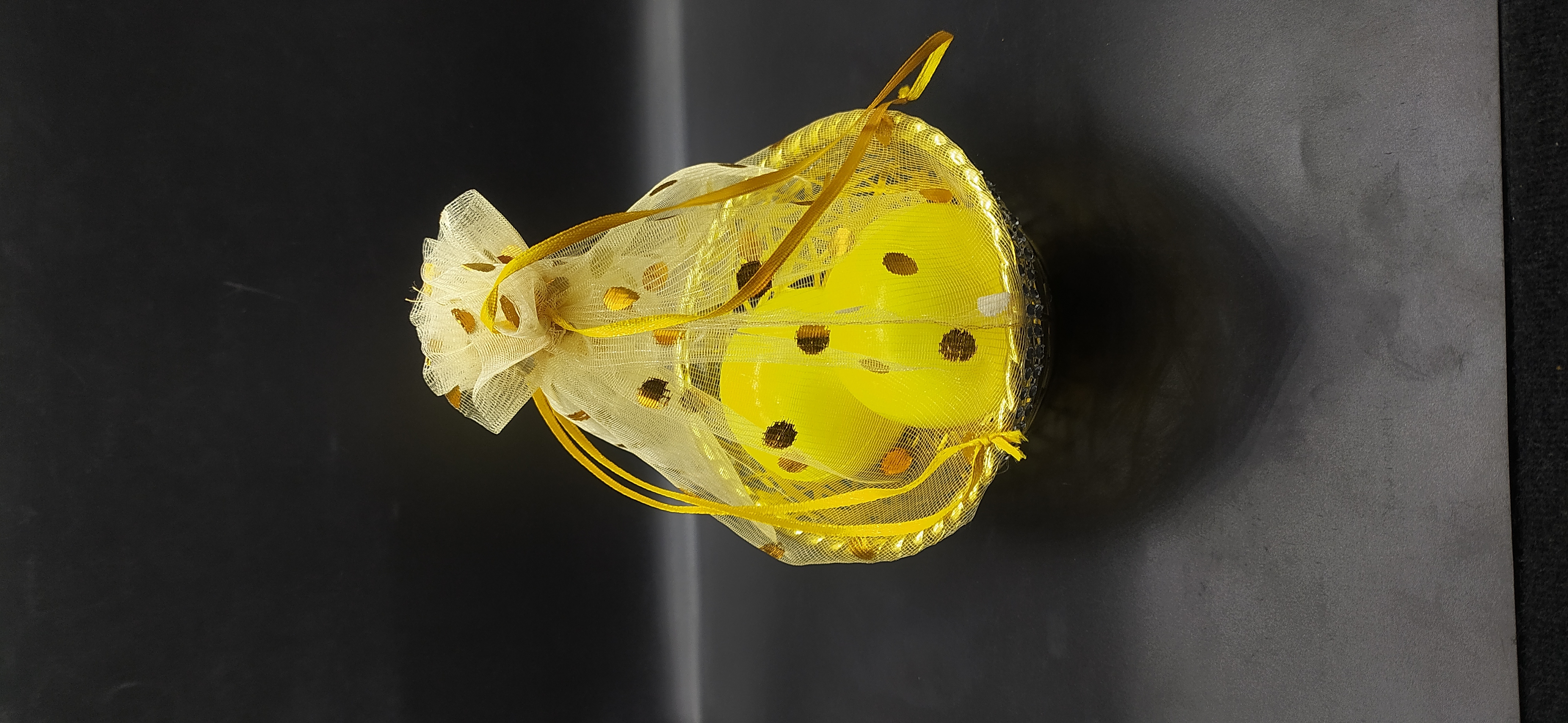 Multicolor Polka Net Ladoo Packing Basket