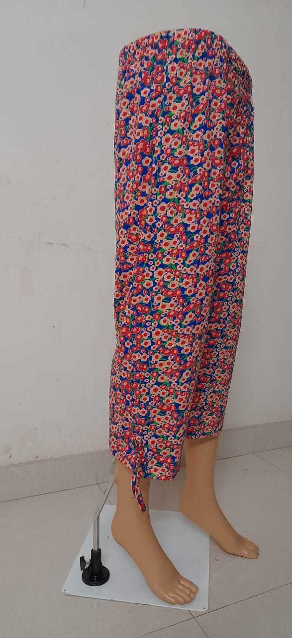 Ladies Printed Cotton Capris