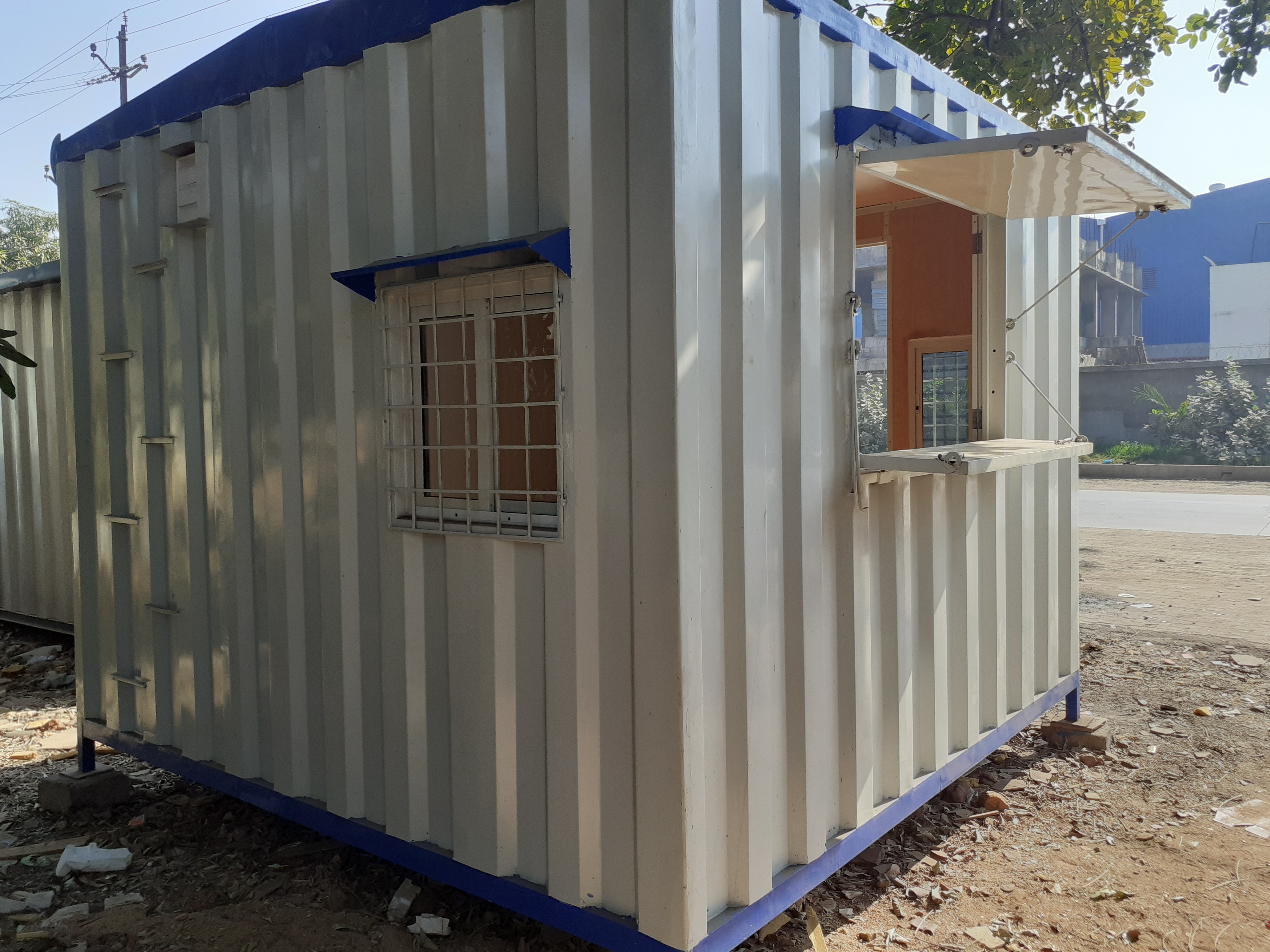 Portable Shop Cabin - Color: Ral 9002 And Blue