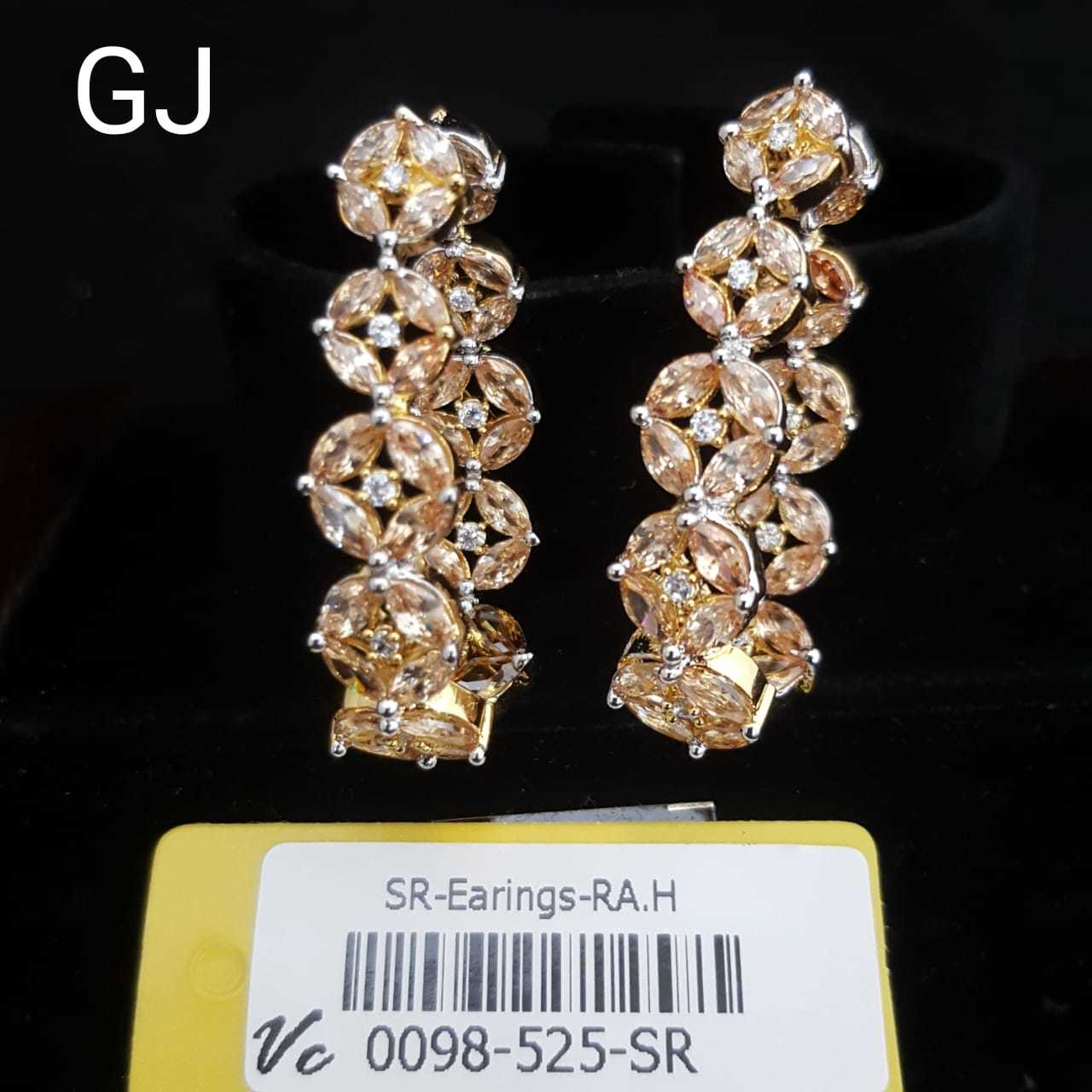 Fancy American Diamong Earrings Excellent