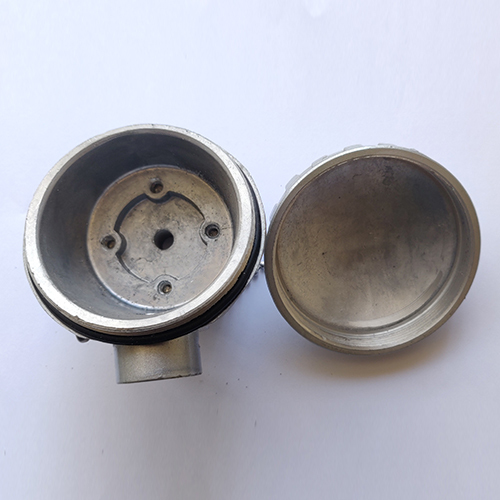 Aluminium Head - Standard Size, Silver Die Cast Aluminium, Moisture And Dust Resistant, Lightweight, Excellent Corrosion Resistance, Ideal For Chemical Plant Use